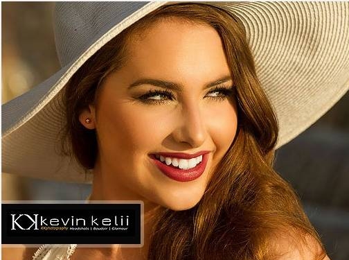 https://www.kevinkeliiphotography.com/ website